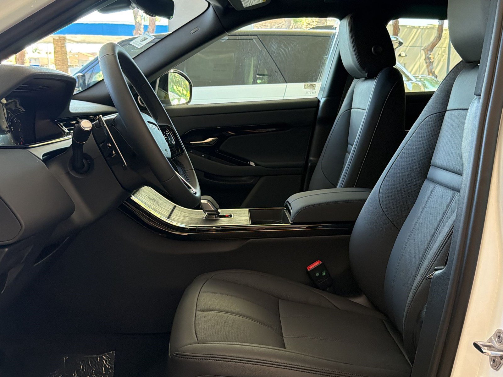 New 2026 Land Rover Range Rover Evoque S AWD/4WD image 5