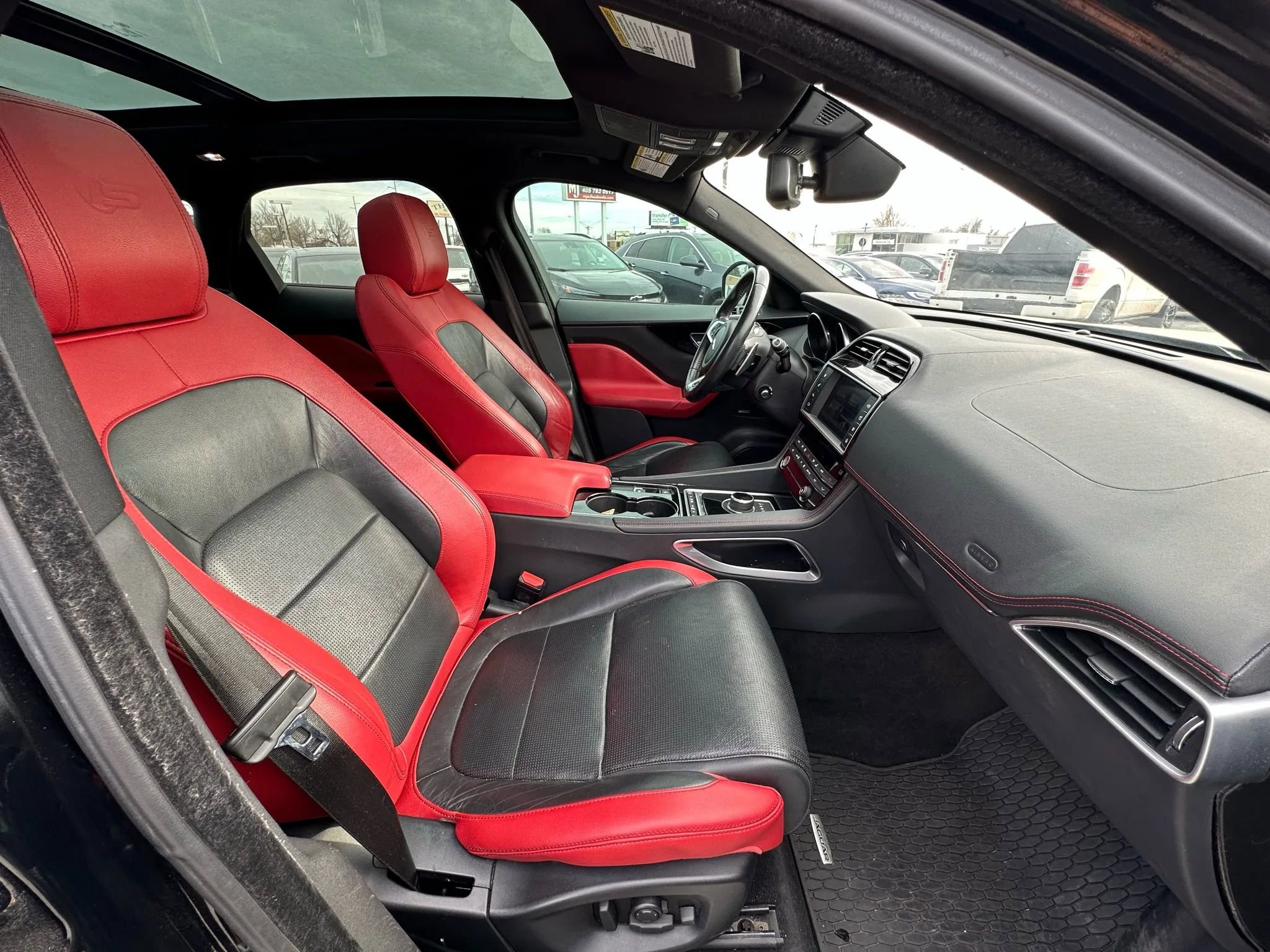 Used 2017 Jaguar F-PACE S image 13