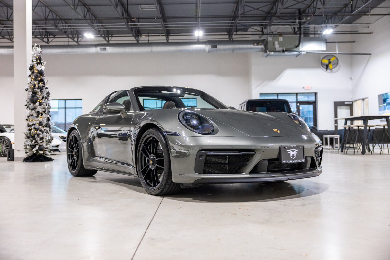 Used 2023 Porsche 911 Targa 4 GTS image 3