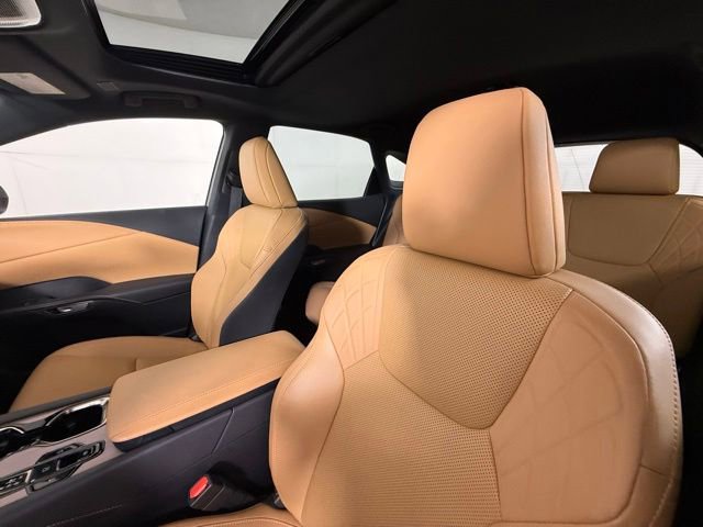 Used 2025 Lexus RX 350 Premium w/ Accessory Package (Z1) FWD image 10