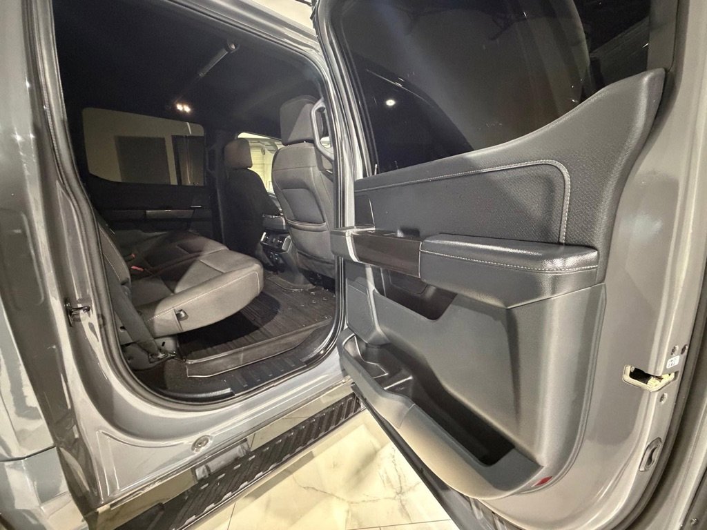 Used 2021 Ford F150 XLT w/ Equipment Group 302A High image 10