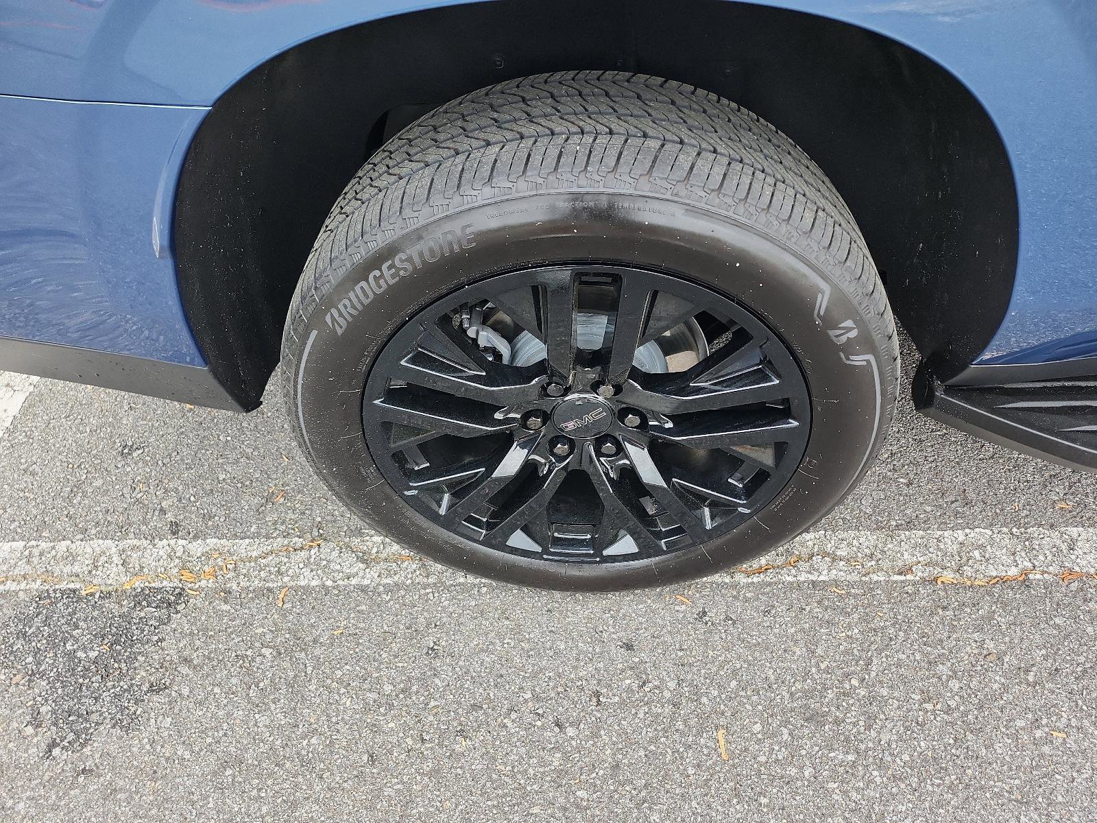 Certified 2025 GMC Yukon XL Elevation w/ Elevation Premium Package image 6