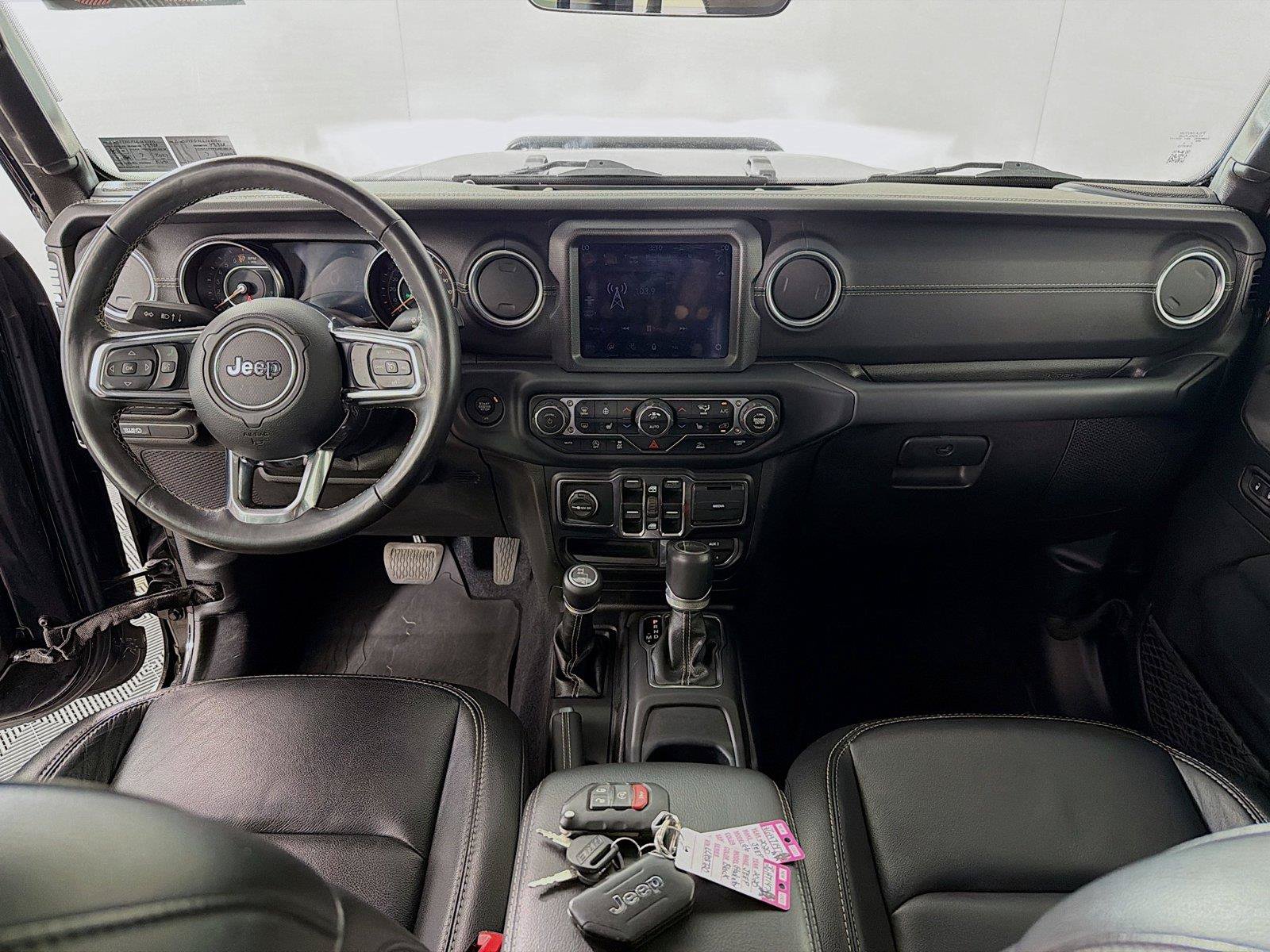Used 2020 Jeep Gladiator Overland AWD/4WD image 25