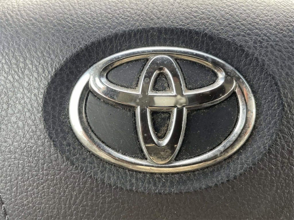 Used 2018 Toyota Sienna XLE image 29