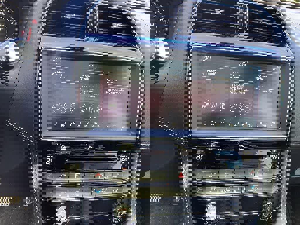 Used 2019 Jaguar F-PACE S AWD/4WD image 15