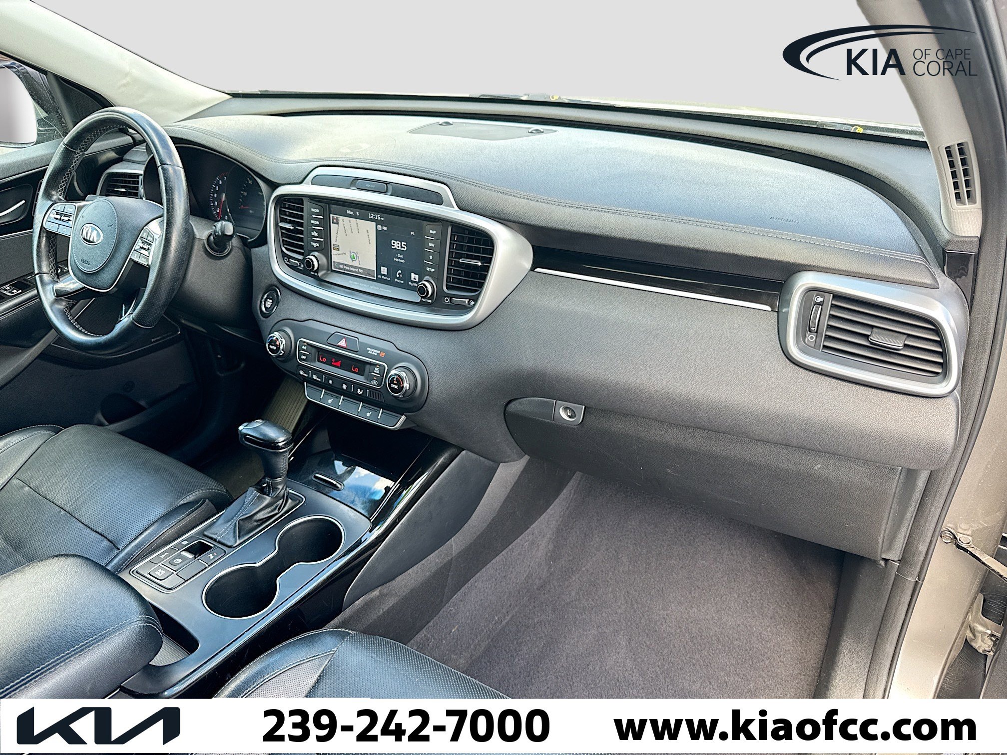 Used 2019 Kia Sorento SX image 15