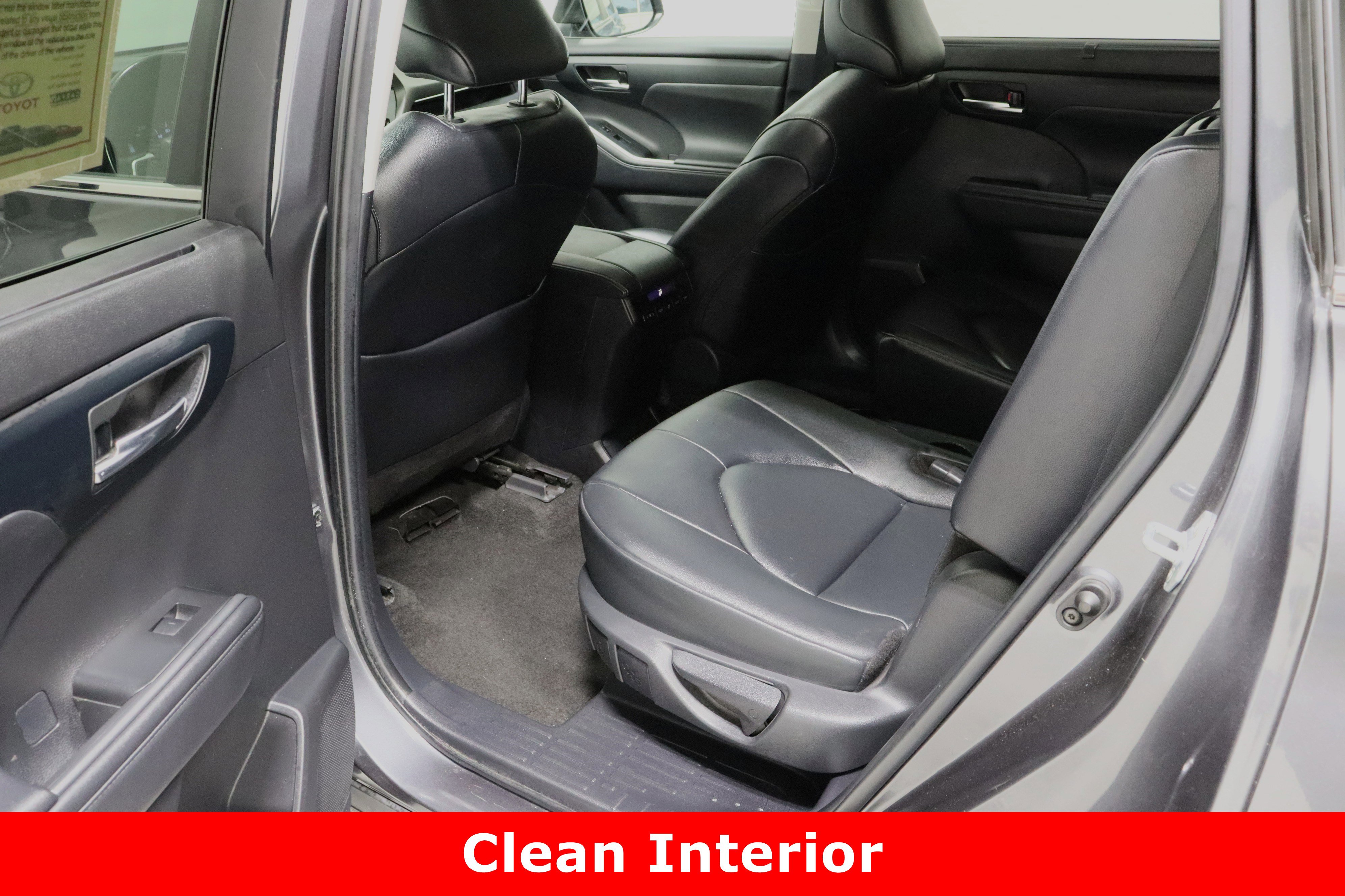 Used 2024 Toyota Highlander XLE image 29