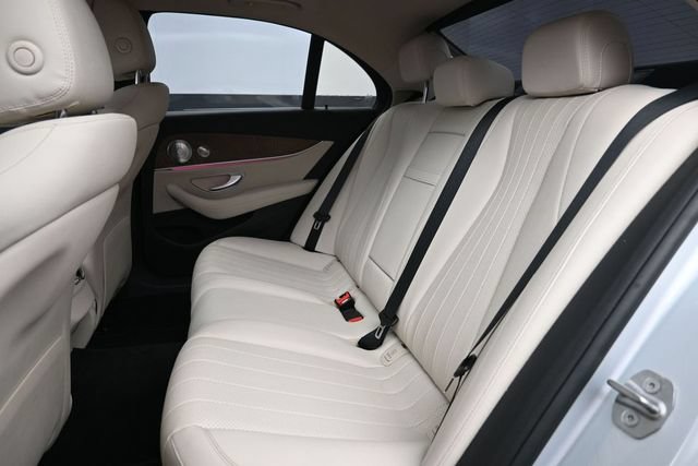 Used 2017 Mercedes-Benz E 300 4MATIC image 26