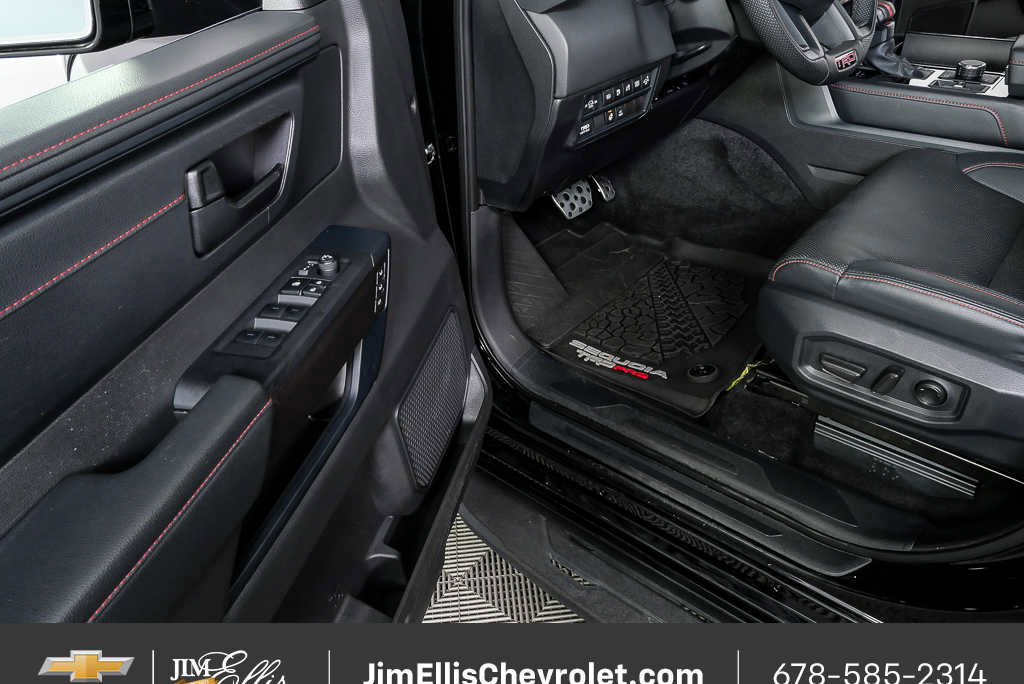 Used 2025 Toyota Sequoia TRD Pro AWD/4WD image 7