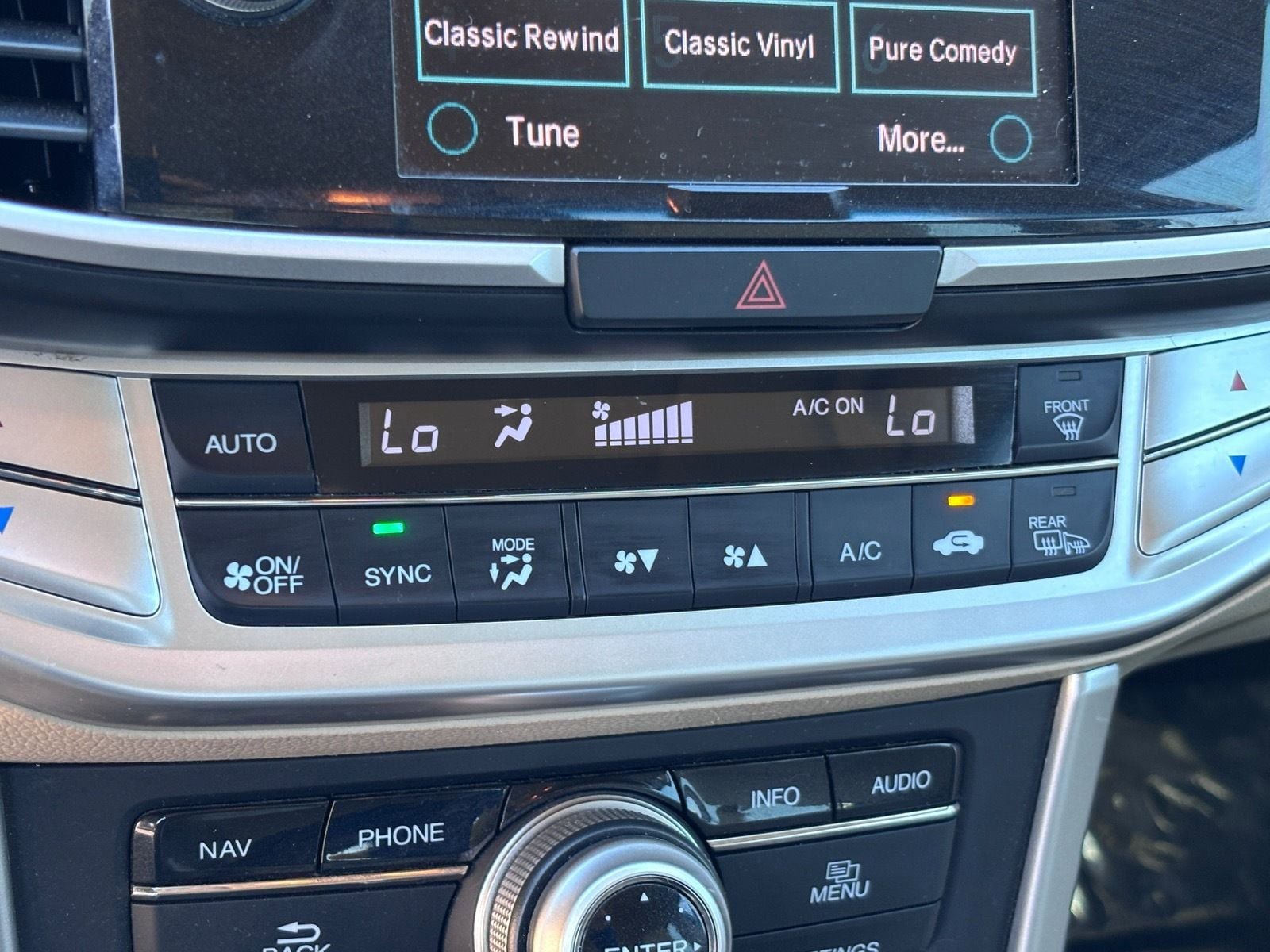 Used 2014 Honda Accord EX-L image 31
