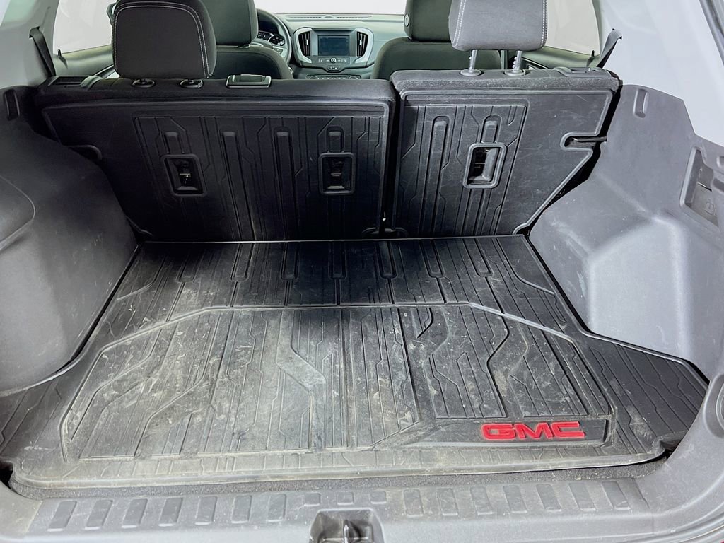 Certified 2022 GMC Terrain SLE w/ Driver Convenience Package image 6