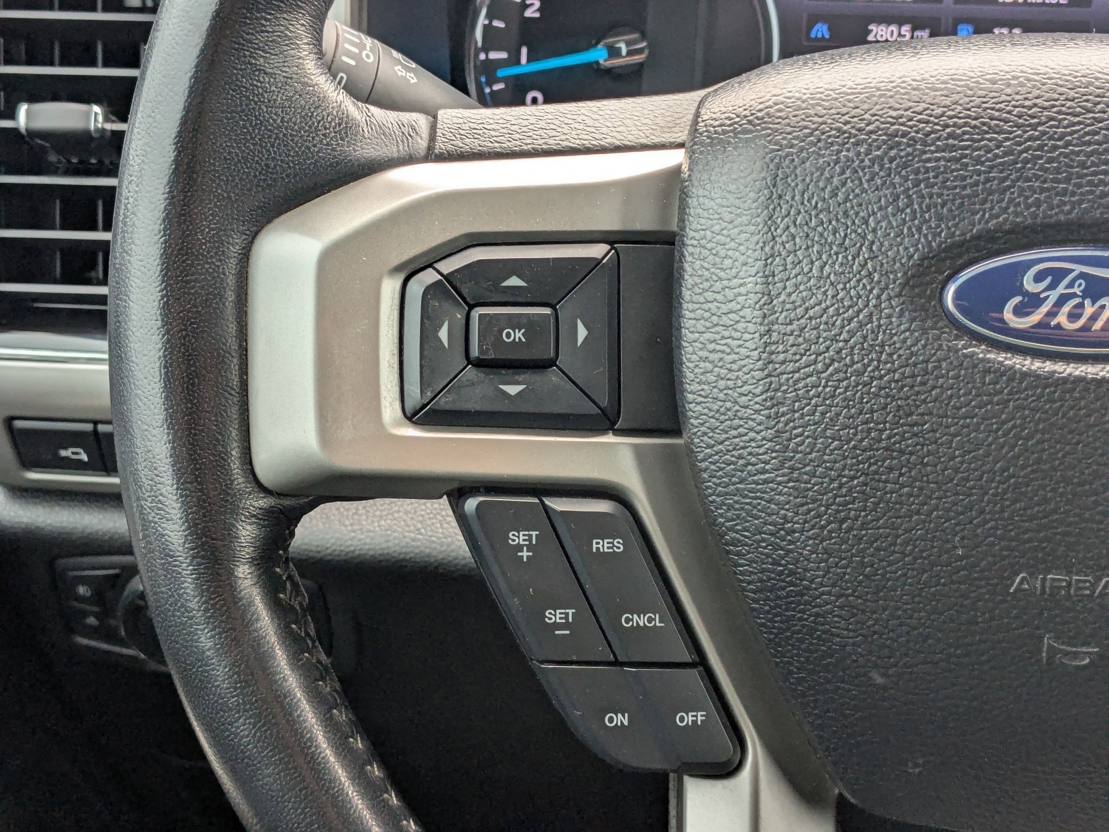 Used 2021 Ford F350 Lariat w/ Lariat Value Package image 19