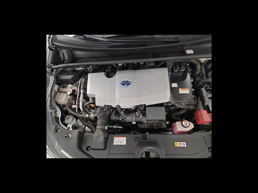 Used 2021 Toyota Prius LE FWD image 21