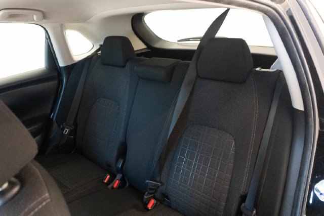 Certified 2025 Honda HR-V LX image 12