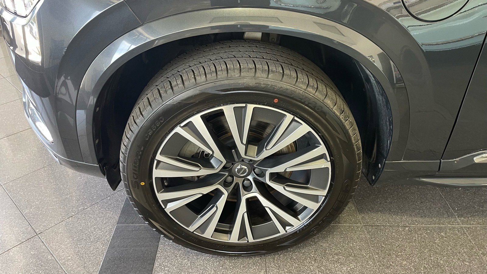 Used 2021 Volvo XC90 T8 Inscription Expression w/ Protection Package Premier AWD/4WD image 22