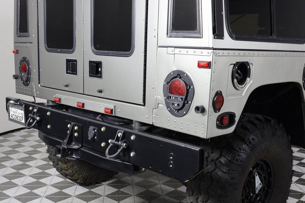 Used 1998 HUMMER H1 4-Door Wagon image 33