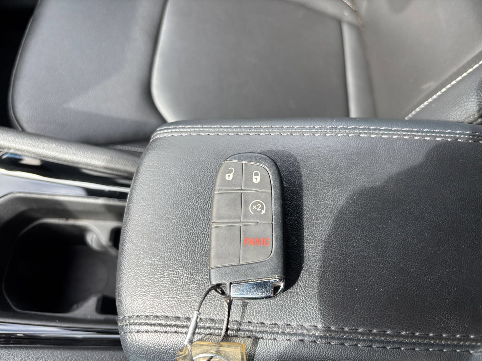 Used 2025 Jeep Compass Limited AWD/4WD image 20