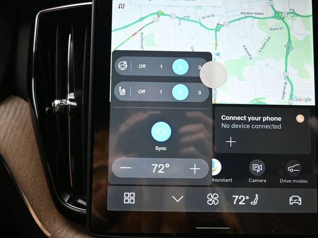 New 2026 Volvo XC60 B5 Plus w/ Protection Package Premier image 23