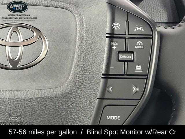 Used 2025 Toyota Prius LE image 28