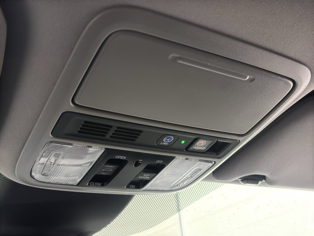 Used 2022 Honda Odyssey Elite image 35