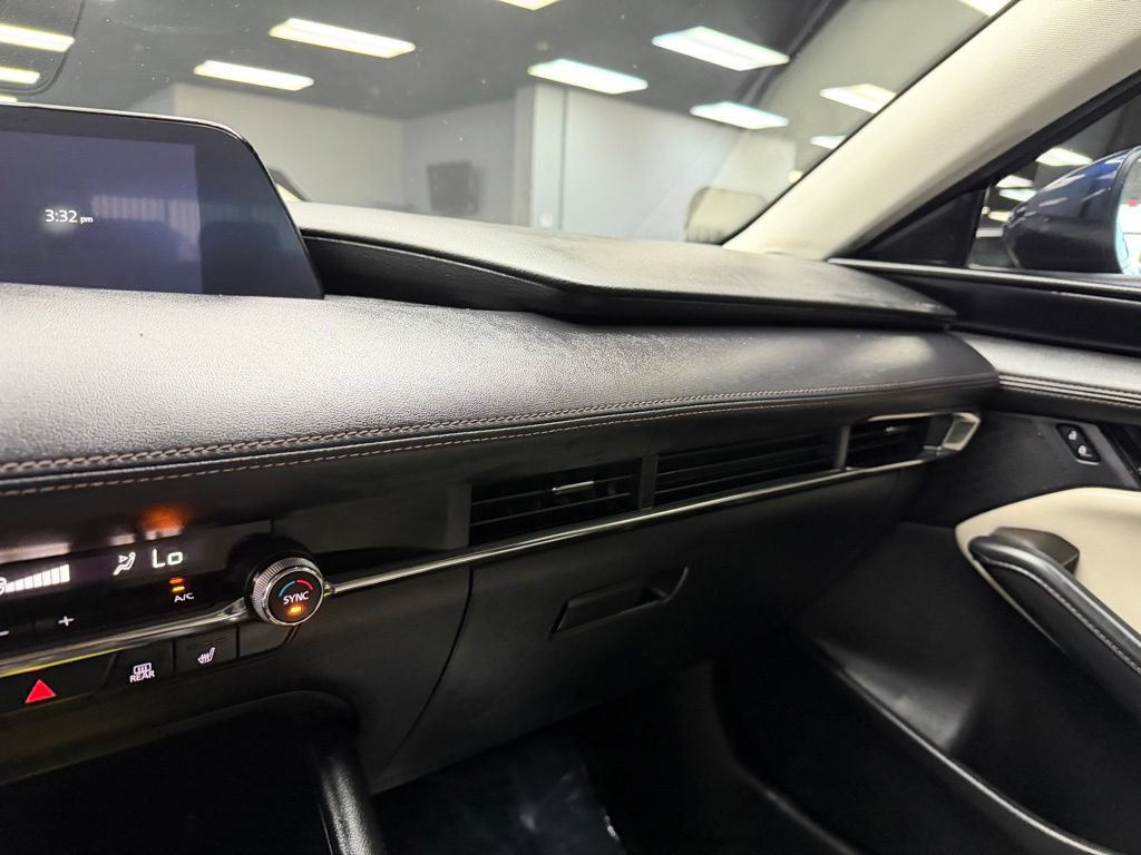 Used 2023 MAZDA MAZDA3 s FWD image 27