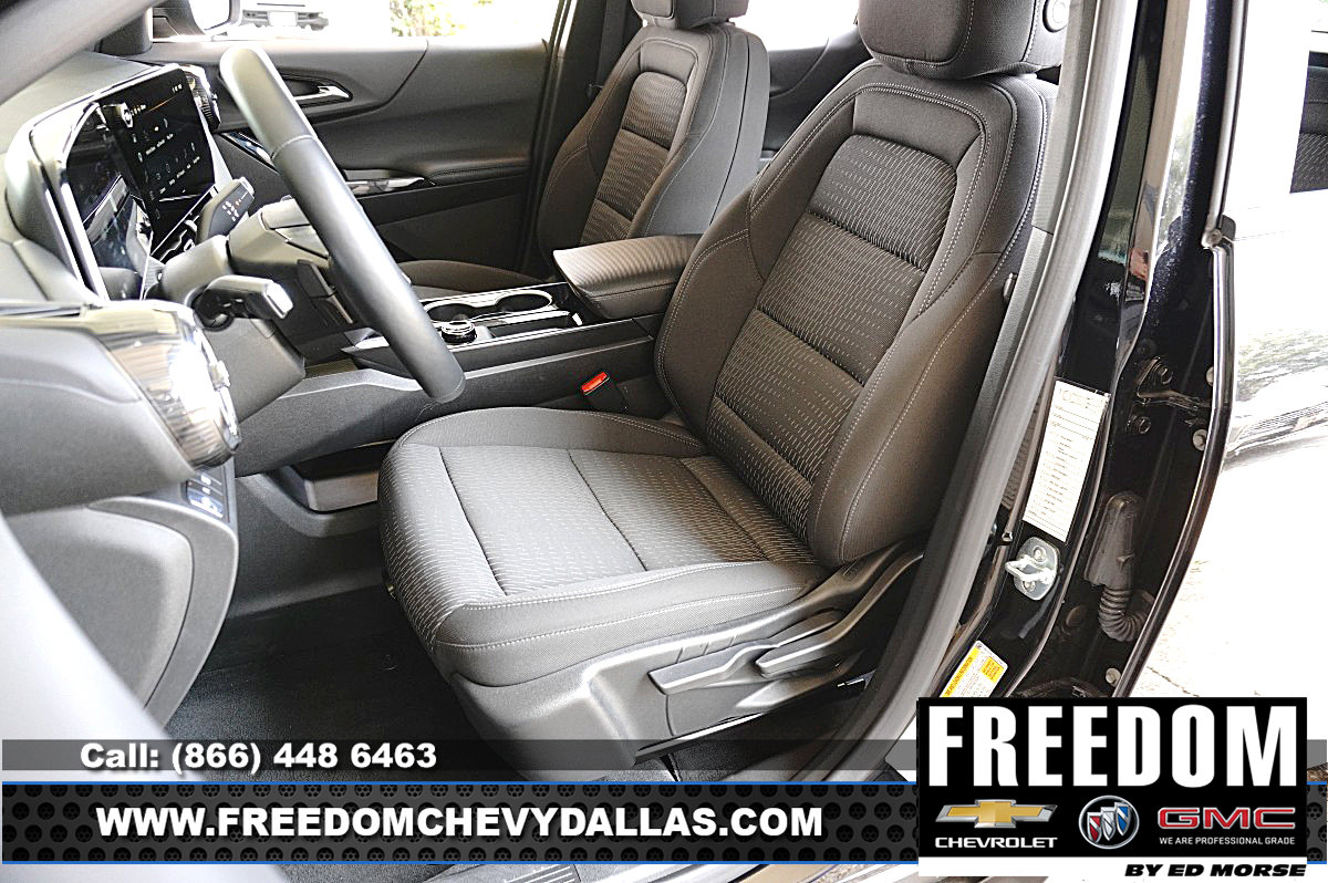 Used 2026 Chevrolet Equinox LT FWD image 9