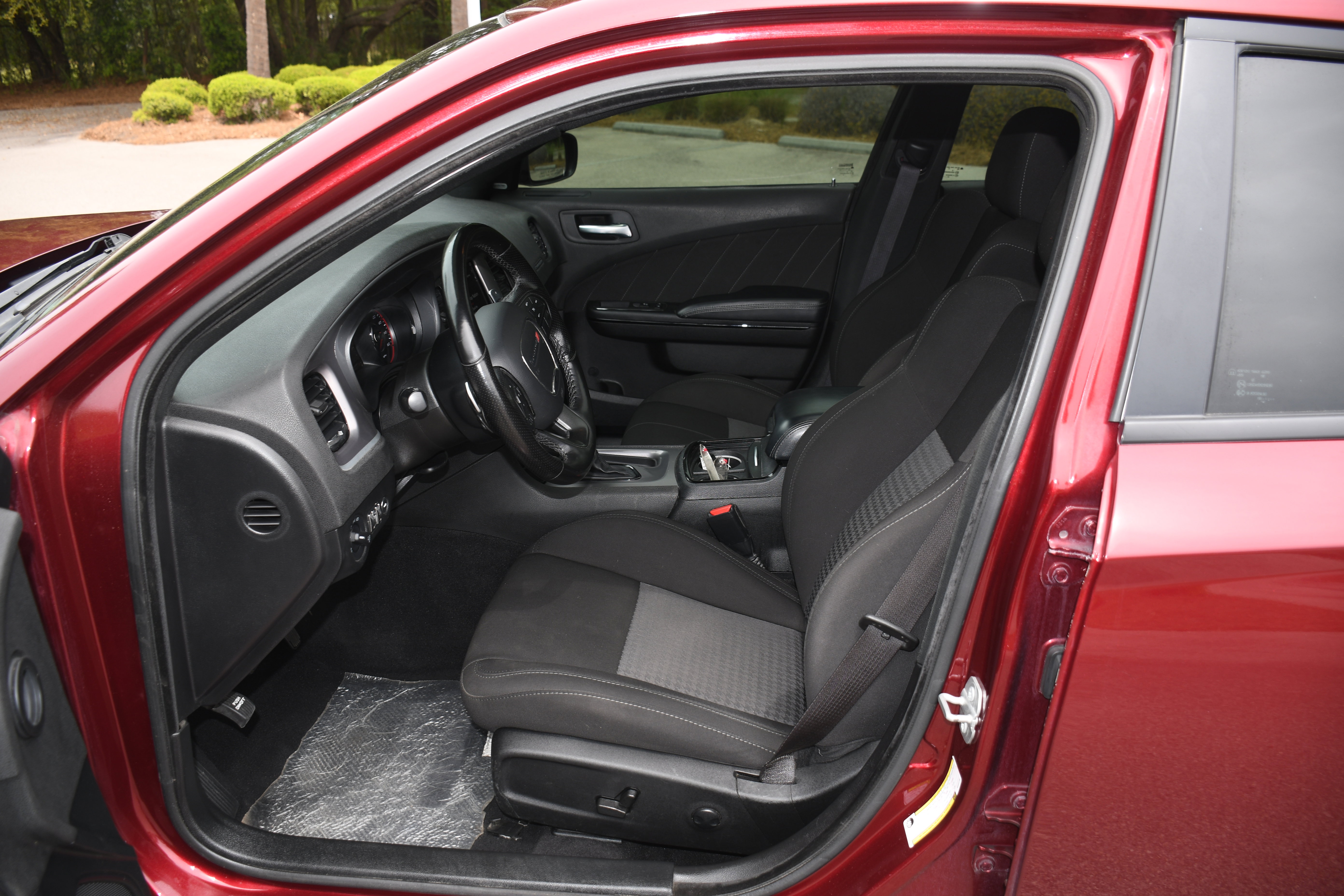 Used 2022 Dodge Charger R/T w/ Blacktop Package image 8