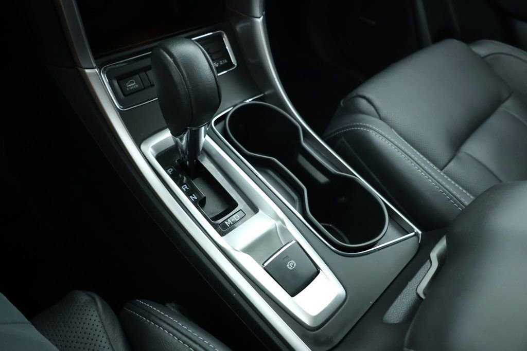 Used 2021 Subaru Ascent Limited w/ Technology Package image 14