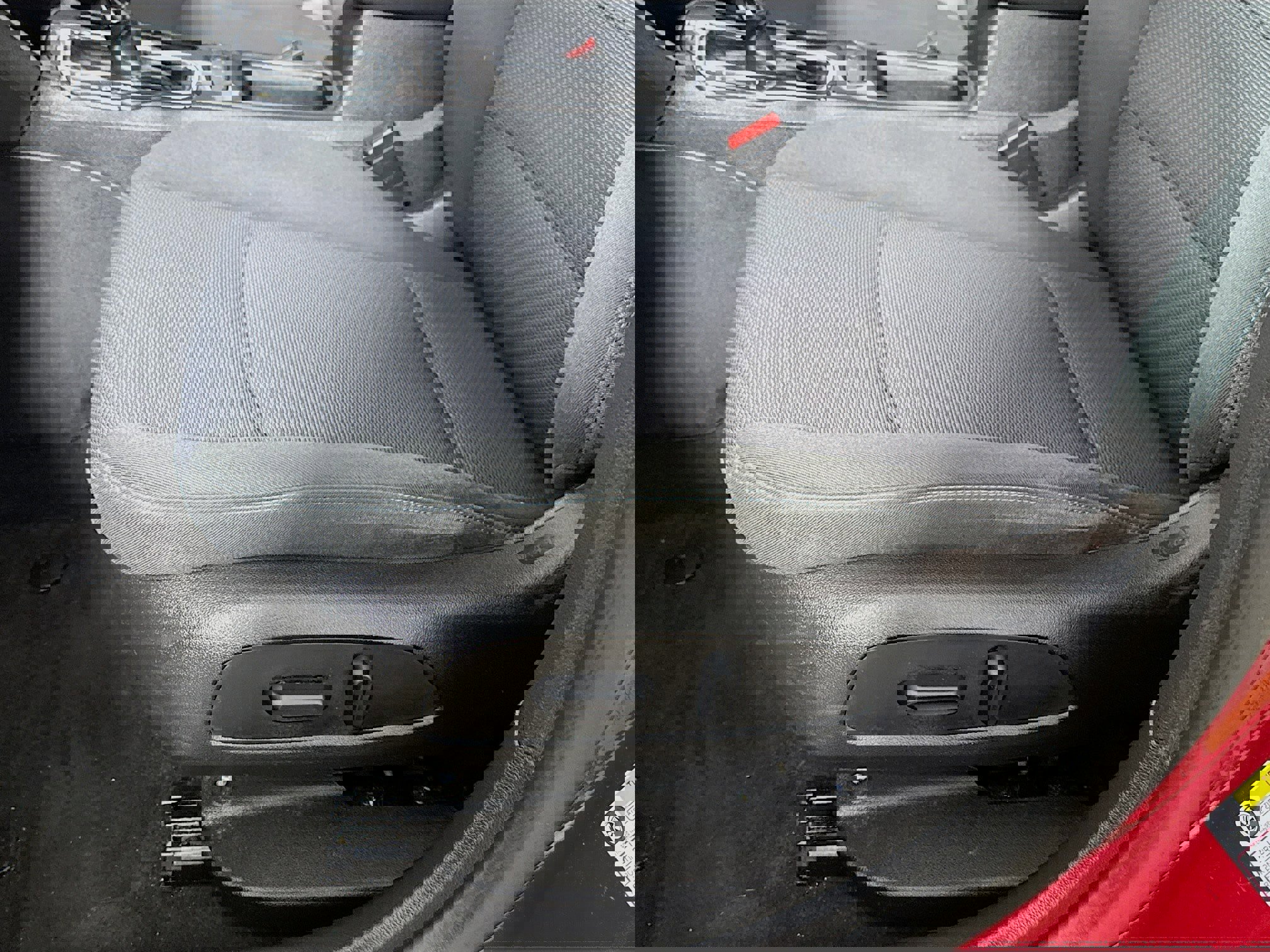 Used 2019 Chevrolet Cruze LT w/ Convenience Package image 21