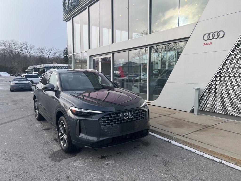 Used 2025 Audi Q5 Premium Plus image 2