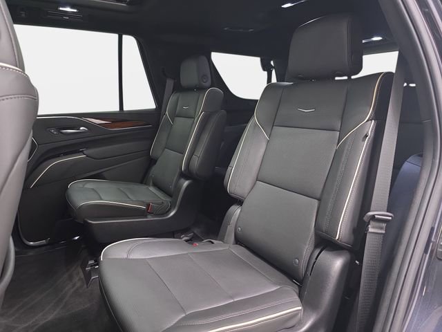 Used 2022 Cadillac Escalade Premium Luxury image 13