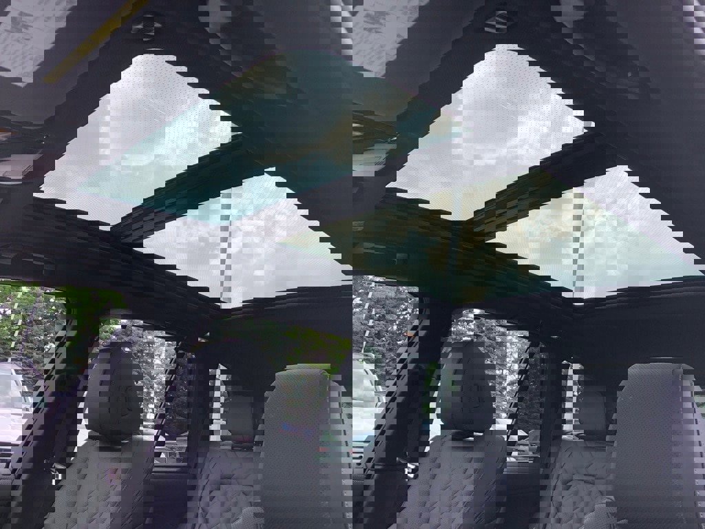 Used 2023 BMW X5 xDrive45e w/ Executive Package image 18