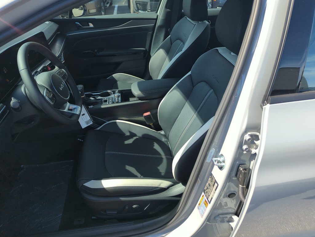 New 2027 Kia K5 GT-Line image 12