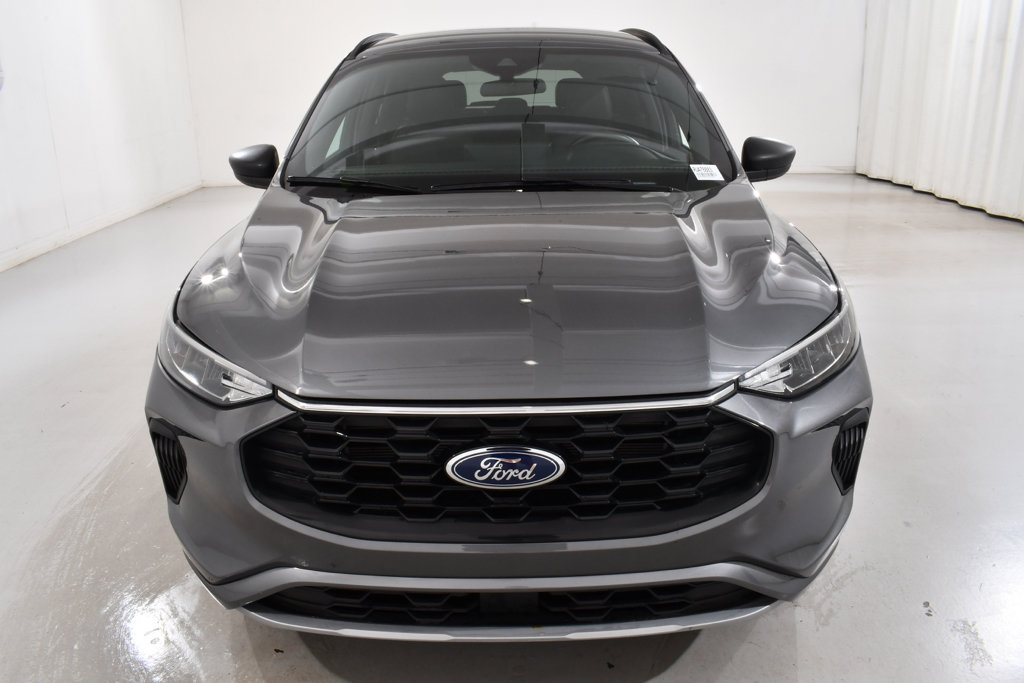 Used 2024 Ford Escape ST-Line w/ Tech Pack #1 AWD/4WD image 3