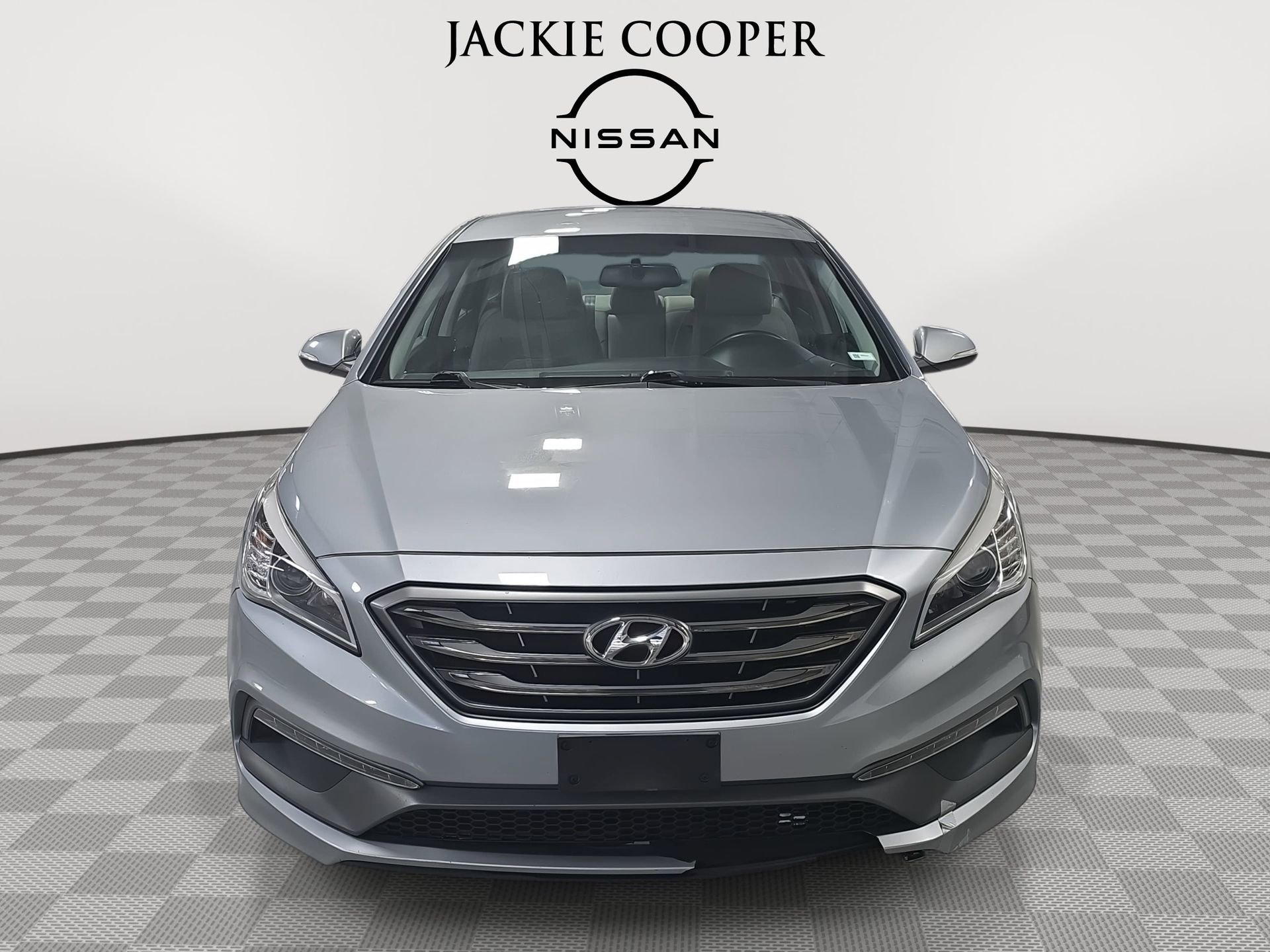 Used 2015 Hyundai Sonata Sport w/ Option Group 03 image 2