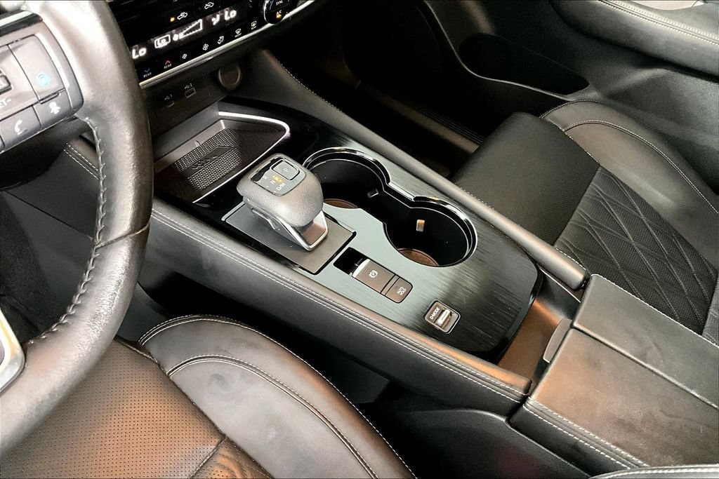 Used 2023 Nissan Rogue Platinum w/ Platinum Premium Package FWD image 17