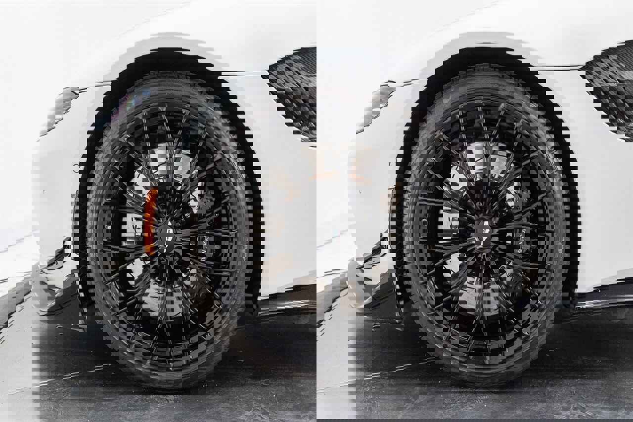 Used 2023 Aston Martin V8 Vantage Coupe image 80