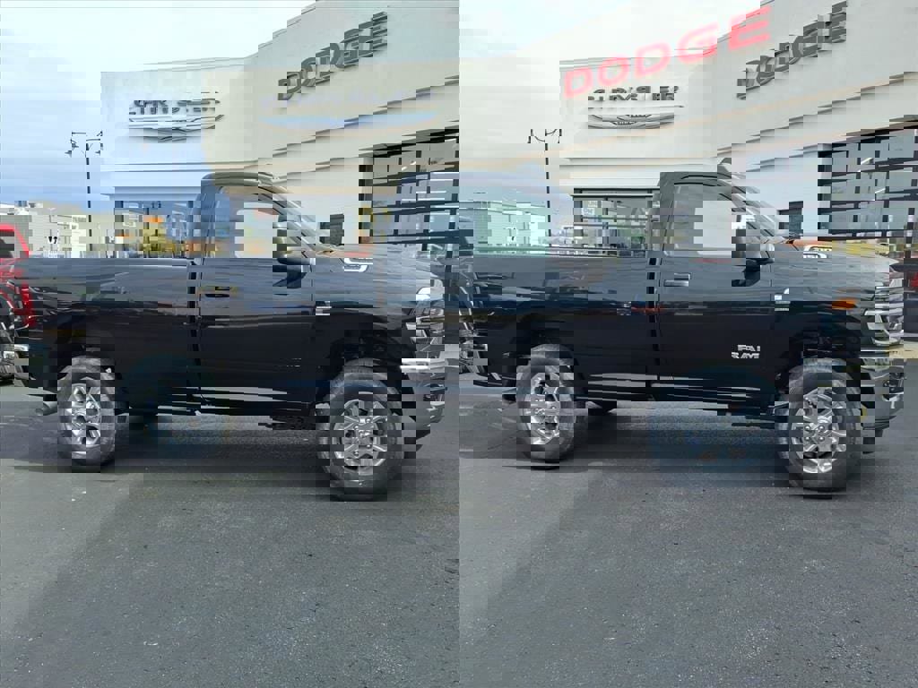 New 2025 RAM 3500 Big Horn image 2