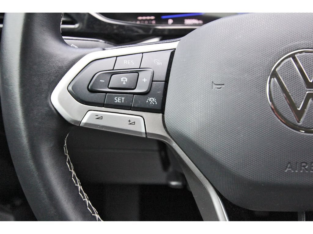 Certified 2024 Volkswagen Taos S AWD/4WD image 19