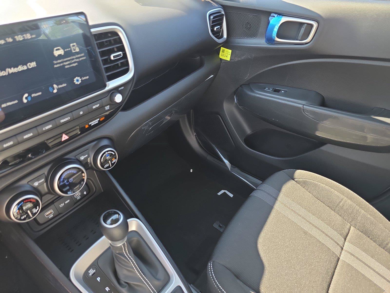 New 2026 Hyundai Venue SEL FWD image 21