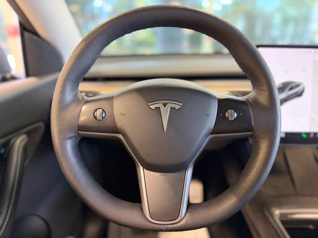 Used 2022 Tesla Model Y Performance AWD/4WD image 25