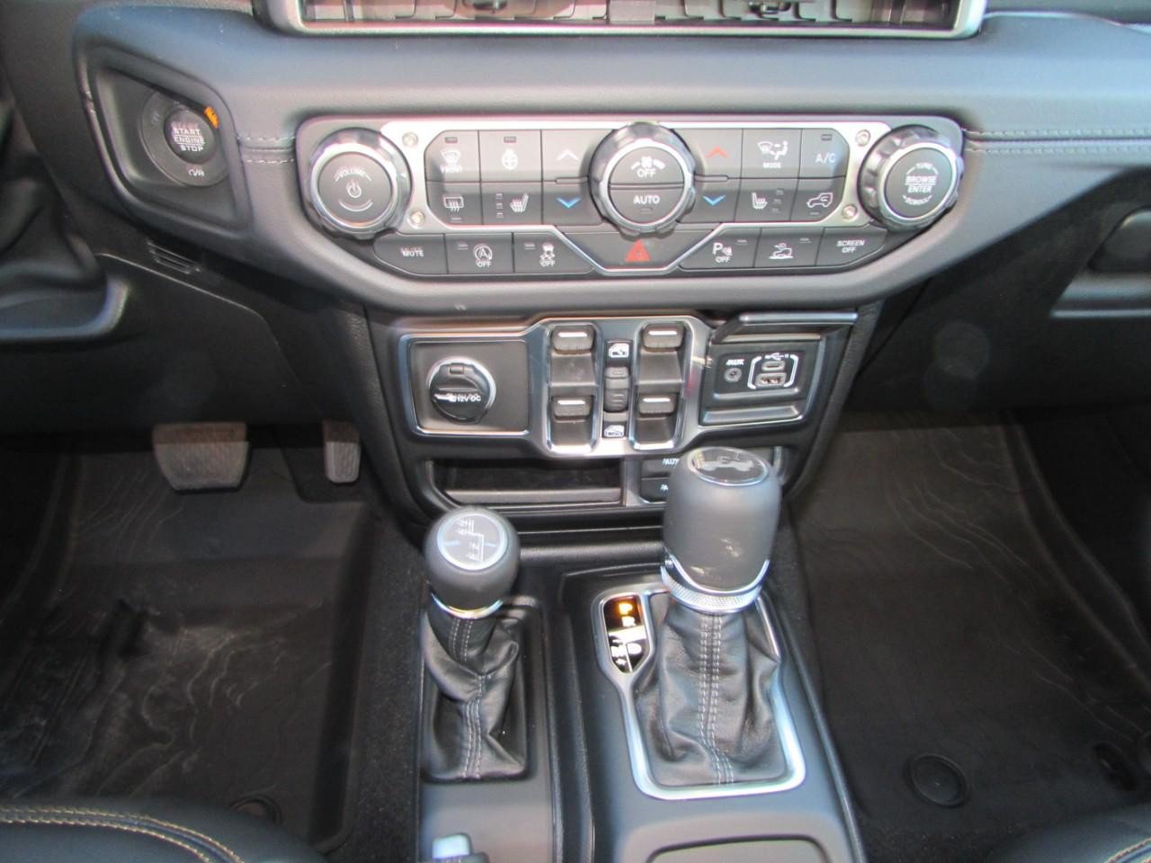 New 2026 Jeep Wrangler Unlimited Sahara AWD/4WD image 23
