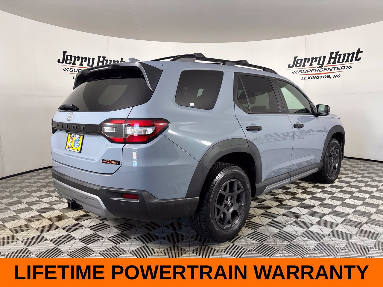Used 2023 Honda Pilot TrailSport image 5