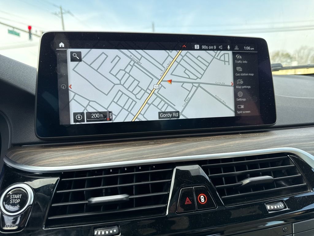 Used 2023 BMW 530i xDrive w/ Premium Package image 9