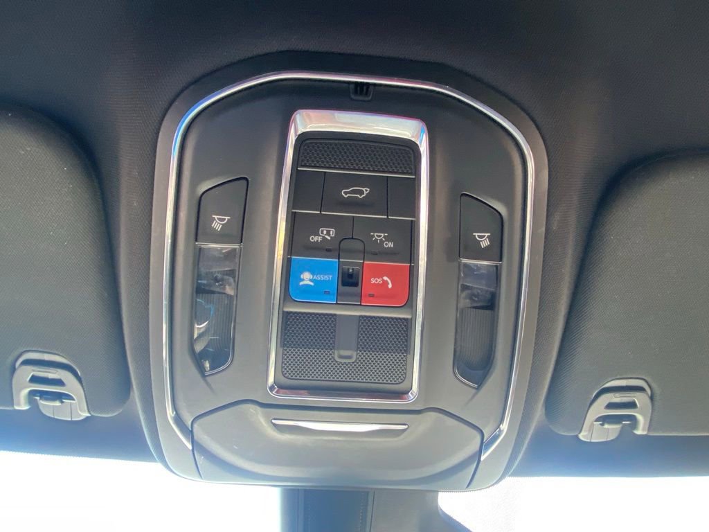 Used 2024 Jeep Wagoneer Series II AWD/4WD image 26