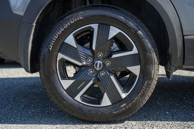 New 2026 Nissan Kicks SV w/ Cold Weather Package image 17