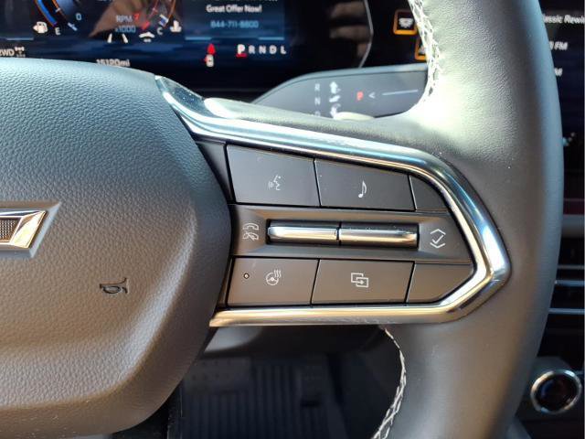 Used 2025 Chevrolet Traverse Z71 w/ Driver Confidence Package image 16