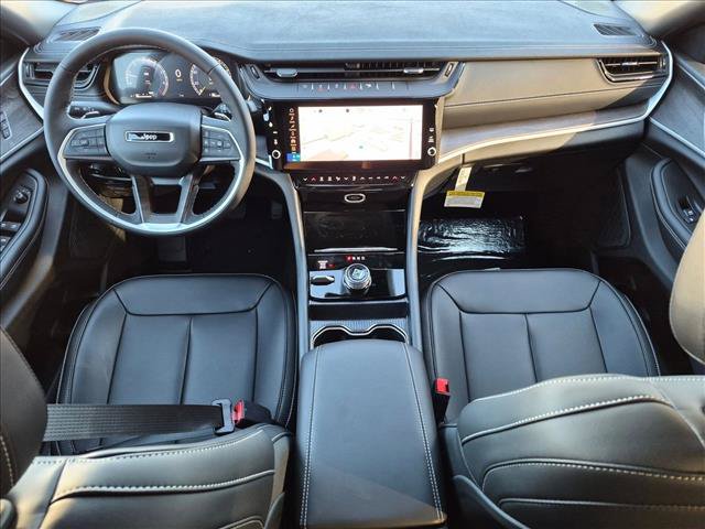 New 2026 Jeep Grand Cherokee Limited AWD/4WD image 15