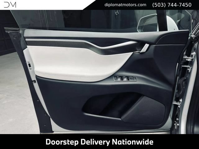 Used 2017 Tesla Model X 90D AWD/4WD image 28
