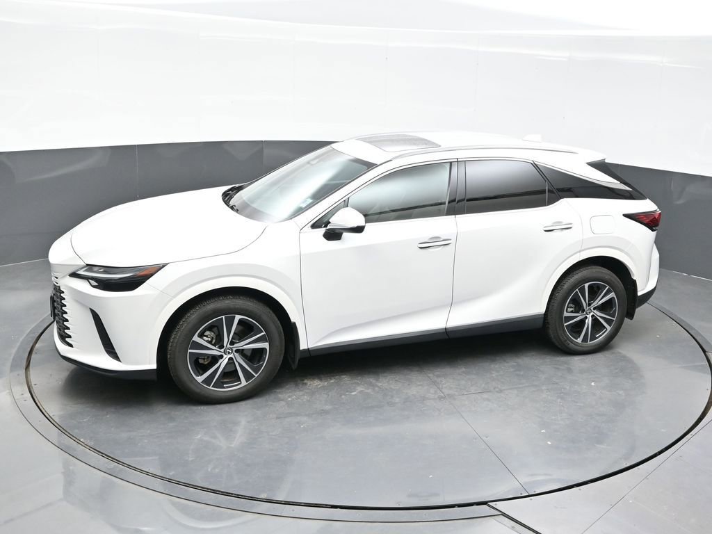 Used 2023 Lexus RX 350h w/ Cold Area Package AWD/4WD image 32
